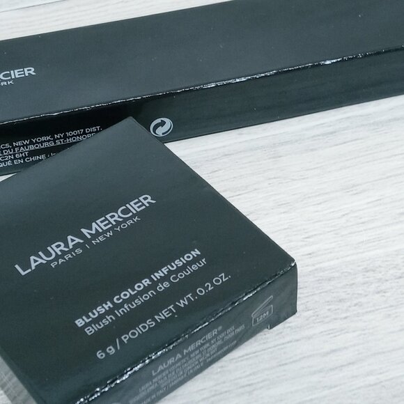 LAURA MERCIER Rose Blush Color Infusion + Cheek Color Brush - Picture 3 of 3